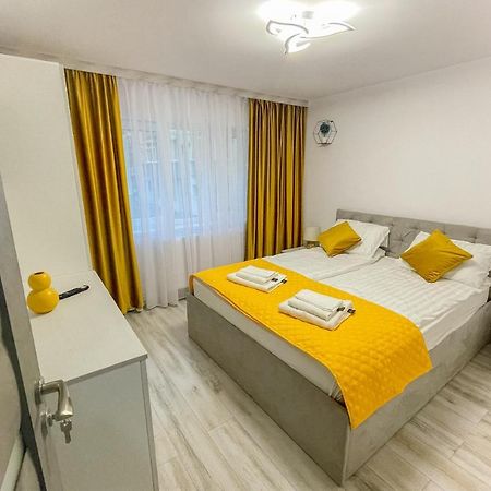 Loghin Residence Suceava Eksteriør bilde