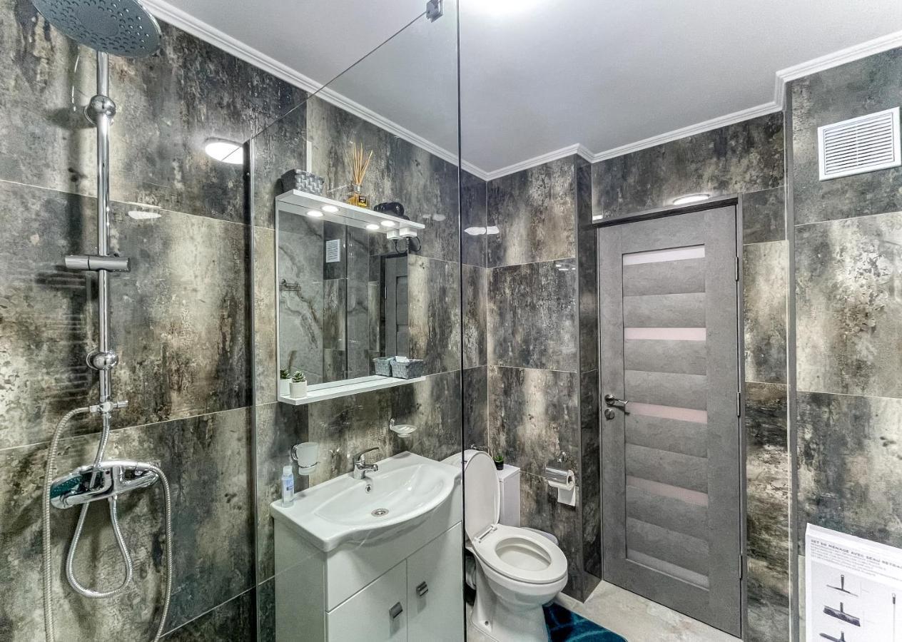 Loghin Residence Suceava Eksteriør bilde